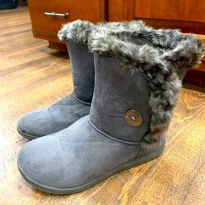 Vionic Fairfax Womens boots size 7 Gray faux fur lined orthaheel Slip On Ease
